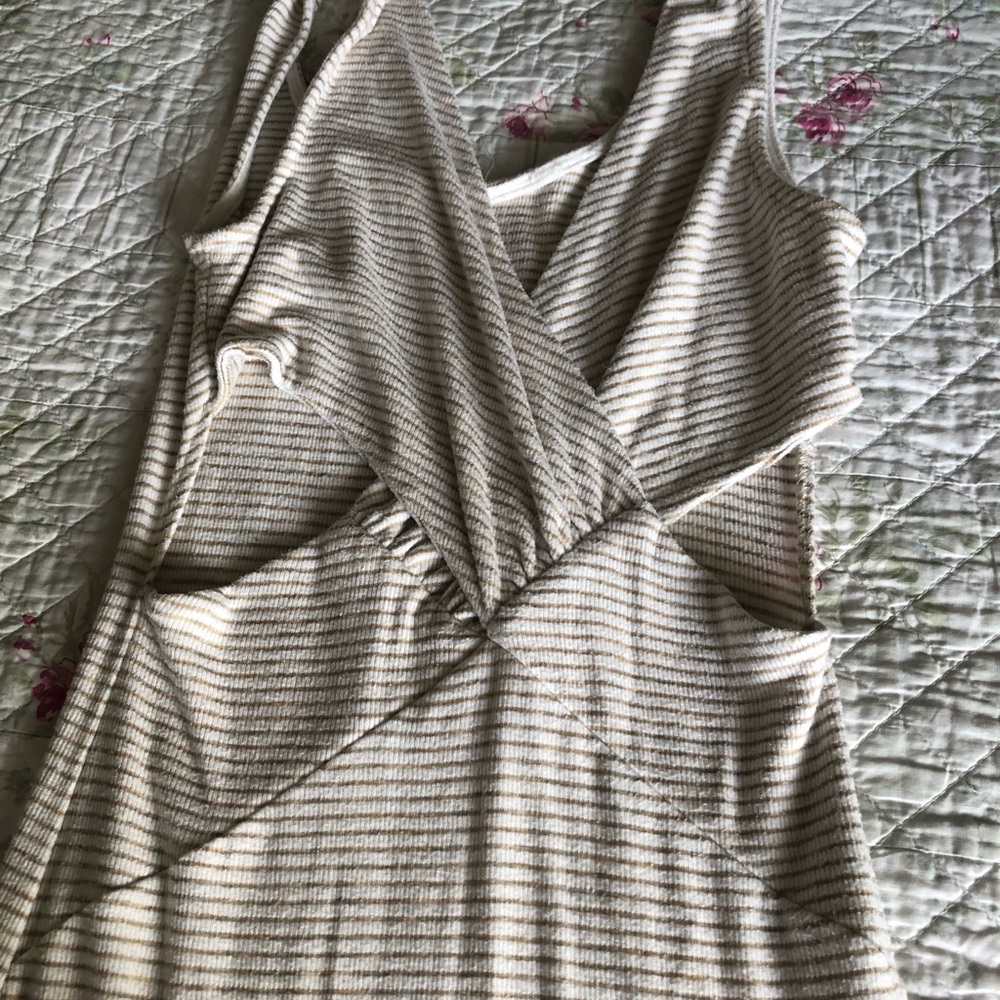 Dress - Picture 4 of 4